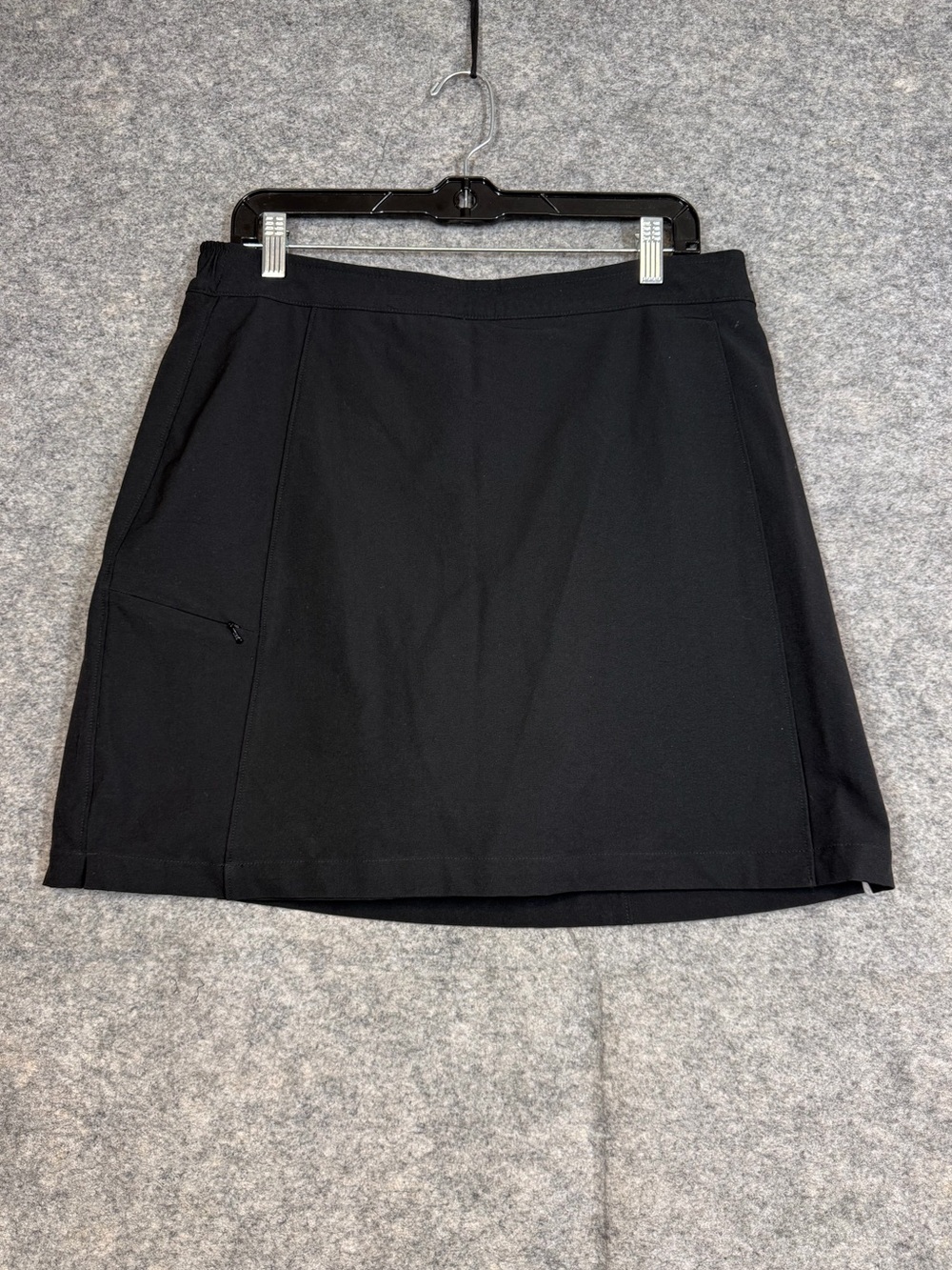 L.L.Bean Black Women's A-Line Skort Size Large Stretch Travel Hiking Golf Tennis
